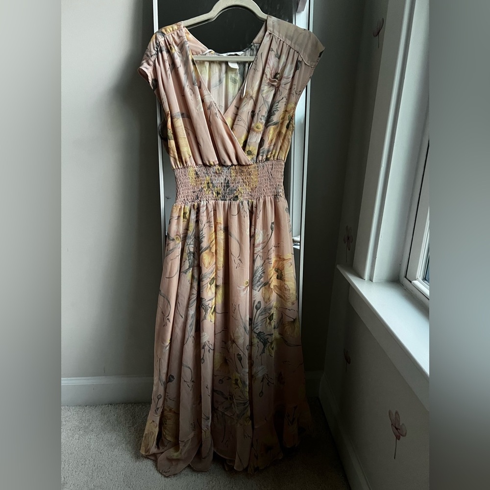 H&M Pink and Gold Pleated Maxi Dress V-neck Cap Sleeve